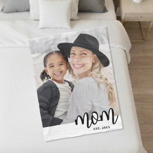 Mom Established Script Photo Gift Fleece Blanket