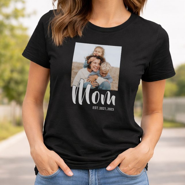 Mom Established Script Photo T-Shirt (Mom Established Script Photo T-Shirt)