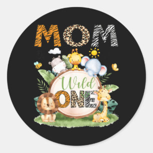 Mom of The Wild One Ft Birthday Boy le Safari Classic Round Sticker