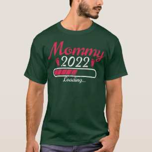 Mommy 2022 Pregnancy Reveal Soon to be Mom baby sh T-Shirt
