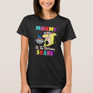 Mommy Of The Shark Birthday Family Matching Birthd T-Shirt