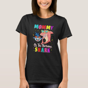 Mommy Of The Shark Birthday Family Matching Birthd T-Shirt
