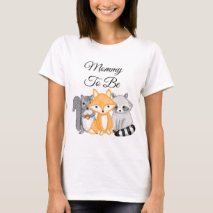 Mommy to be Woodland Creatures   T-Shirt