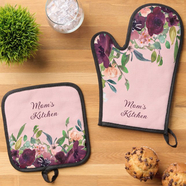 Mom's Kitchen Burgundy Pink Floral Oven Mitt & Pot Holder Set (Mom's Kitchen Burgundy & Blush Pink Floral Oven Mitt Set)