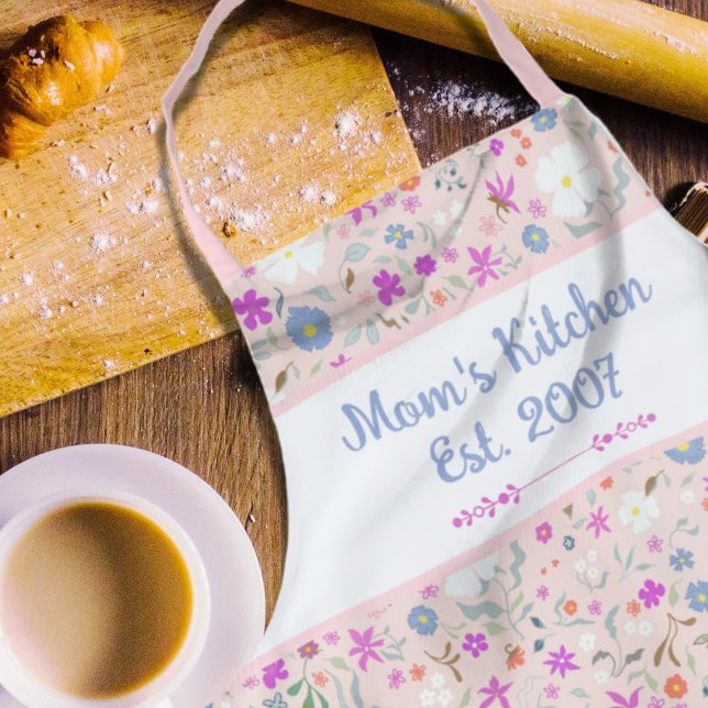 Mom's Kitchen Ditsy Flowers Pink Apron (Creator Uploaded)