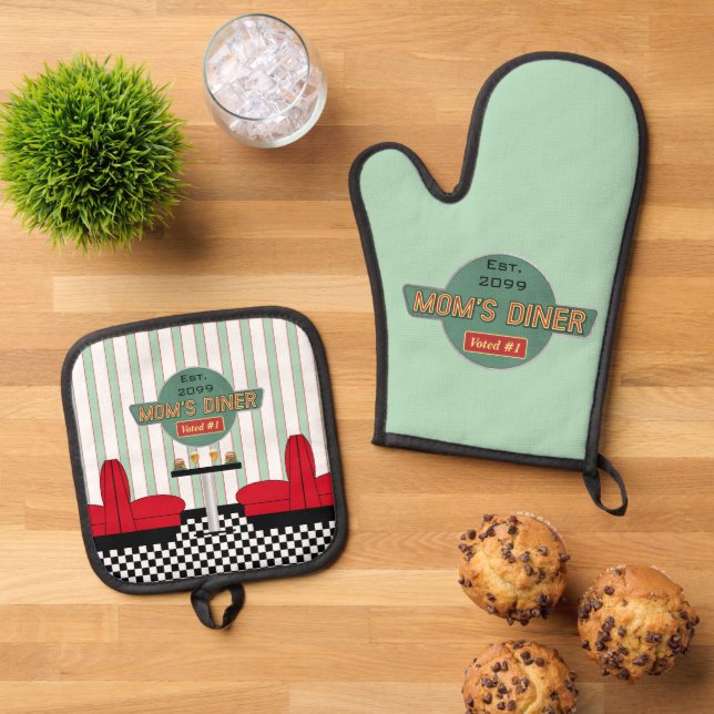 Mom's Retro Diner  Oven Mitt & Pot Holder Set (Top Down)
