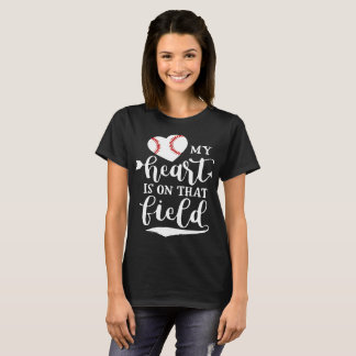 Mon coeur est sur le T-shirts de ce base-ball de