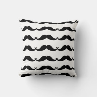 Mon Coussin Moustache 16x16