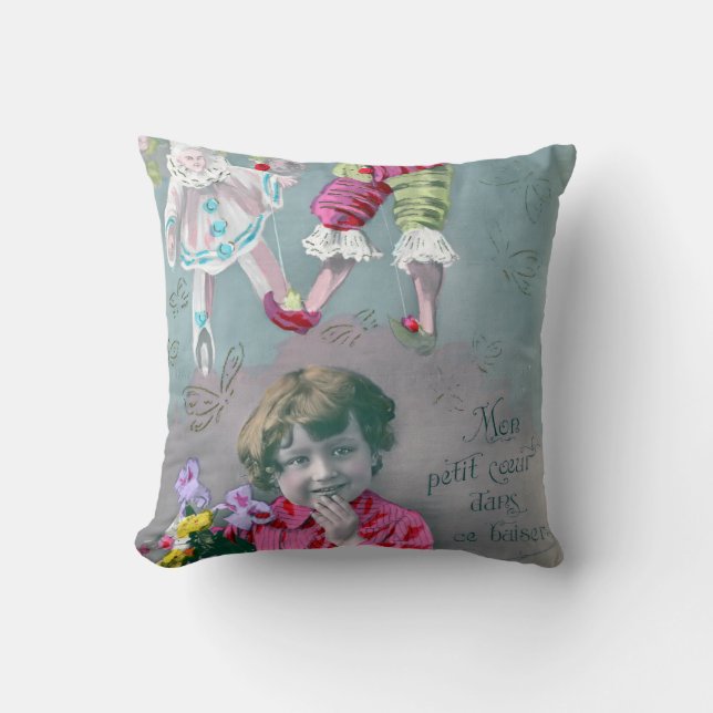 Mon petite coeur dans ce baiser  throw pillow (Front)