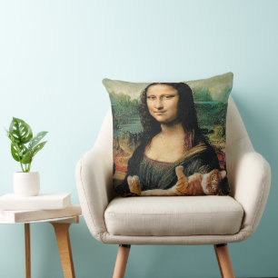 Mona Lisa holding her cat Cat lovers Throw Pillow