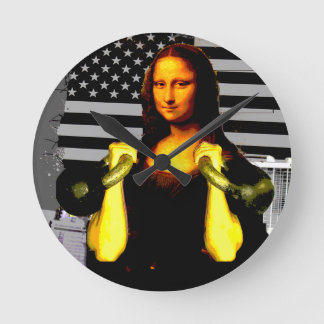 Mona Lisa with KettleBells Round Clock