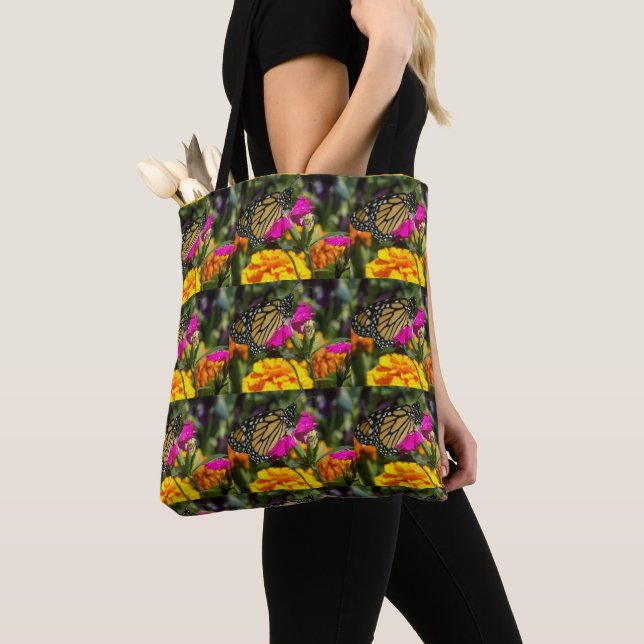 Monarch Butterfly on Pink Marigold Flower  Tote Ba (Close Up)
