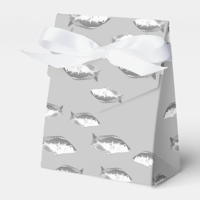 Monochrome grey fish favor box (Front Side)