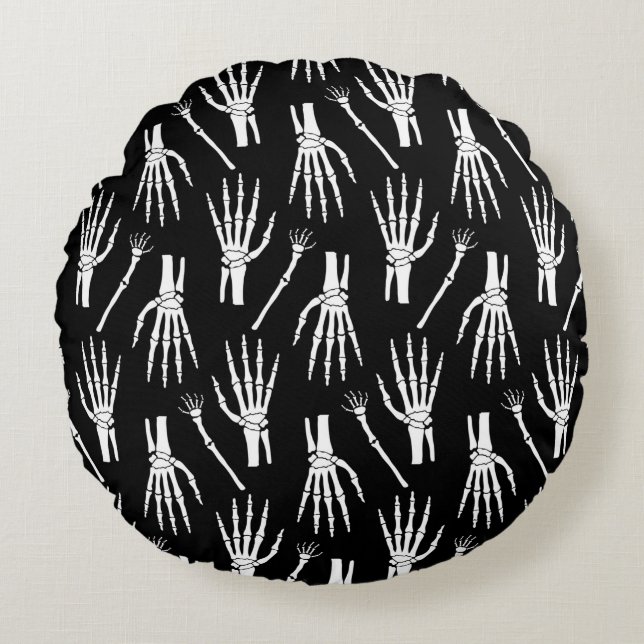 Monochrome Halloween seamless pattern with bones.  Round Pillow (Front)
