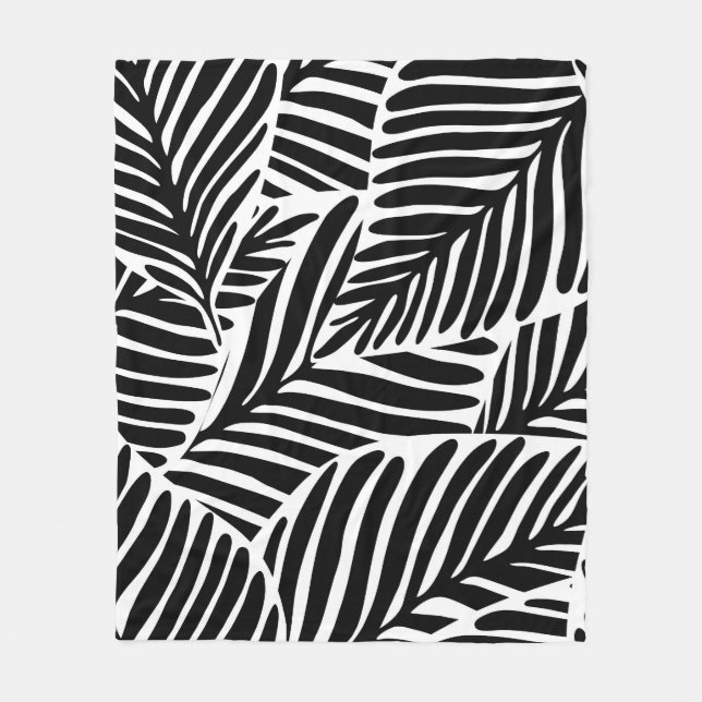 Monochrome Jungle Geometric Seamless Pattern Fleece Blanket (Front)