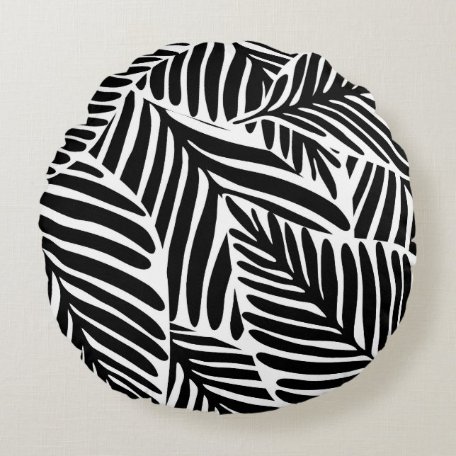 Monochrome Jungle Geometric Seamless Pattern Round Pillow (Front)