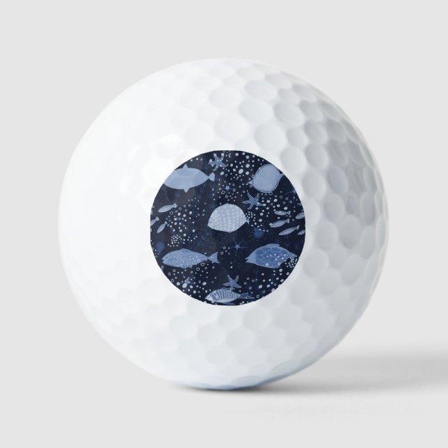 Monochrome sleeping fishes, dark pattern. golf balls (Front)