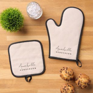 Monogram Blush Pink Modern Minimalist Feminine Oven Mitt & Pot Holder Set