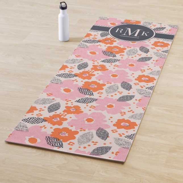 Monogram | Cute Retro Floral Pattern Yoga Mat (In Situ)
