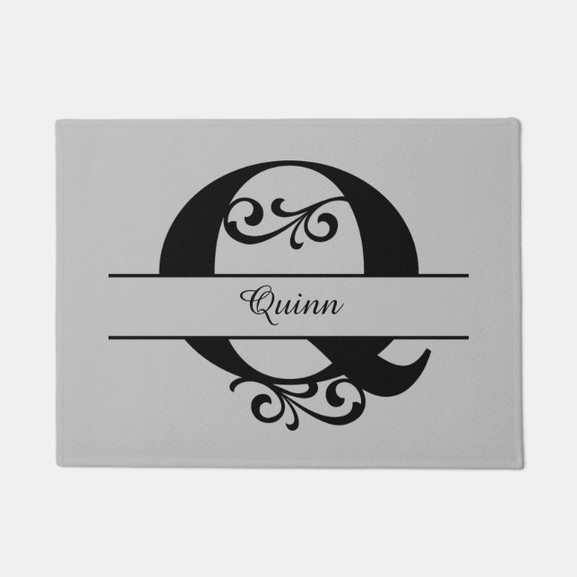 Monogram Flourish Letter Q with Name Doormat (Front)