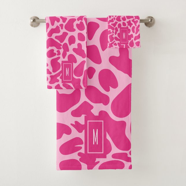Monogram Giraffe Pink Skin Pattern animal print Bath Towel Set (Insitu)