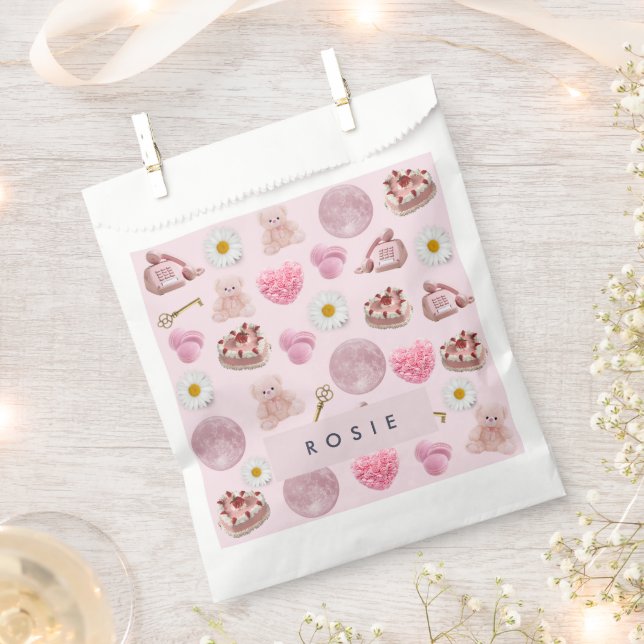 Monogram Personalized Coquette Vintage Seashell Favour Bag (Clipped)