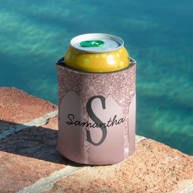 Monogram Rose Gold Drip Glitter Blush Pink Trendy Can Cooler (In Situ Pool)
