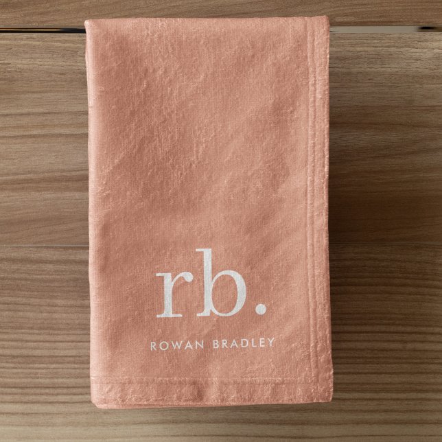 Monogramme Corail Pêche Élégante Feminine Minimali (Feminine stylish coral peach unique monogram towels.)