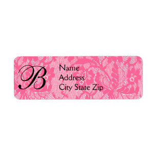 monogramme de dentelle rose