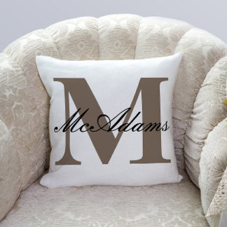 Monogramme du nom de famille | Coussin décoratif