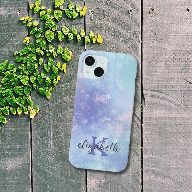 Monogramme Glaçons Flocons de neige Bleu Violet Te (Monogram Name Initials Blue Purple Snowflakes Icicles iPhone case)