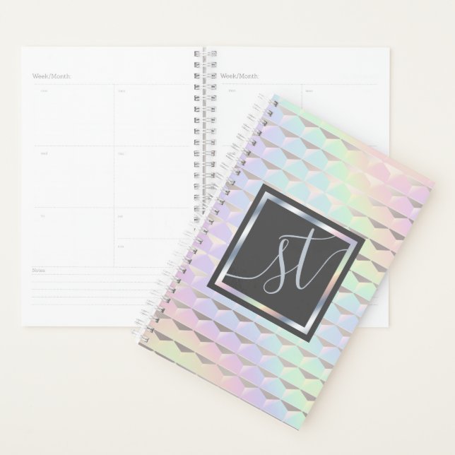 Monogramme Motif holographique Iridescente Faux (Devant avec enveloppe)