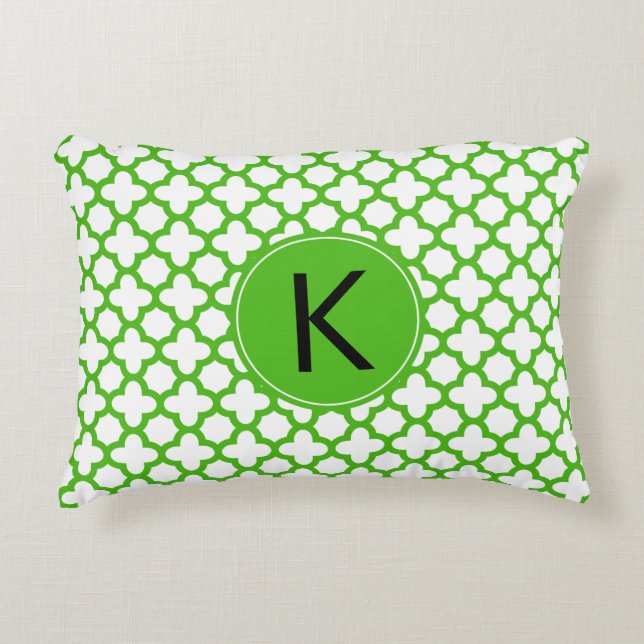 Monogrammed Kelly Green Quatrefoil Pattern Accent Pillow (Front)