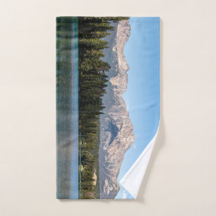 Montagnes de la nature, Pyramide