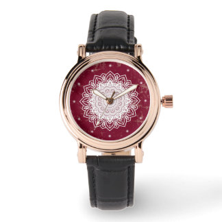 montre avec ornement mandala, ton cardinal