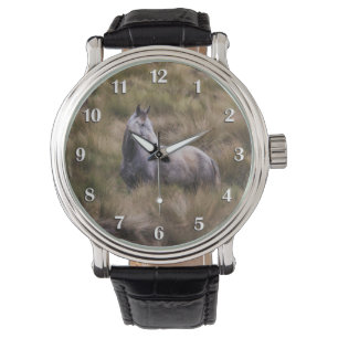 Montre Beau cheval de couleur grise avec des nombres blan