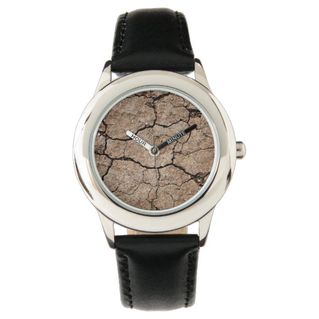 Montre Boue séchée fissurée (devant)