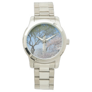 Montre Cherry Blossoms et le monument de Washington à DC