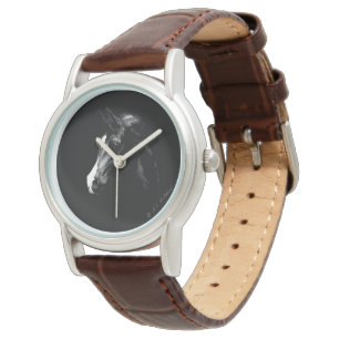 Montre Cheval noir classique sur une