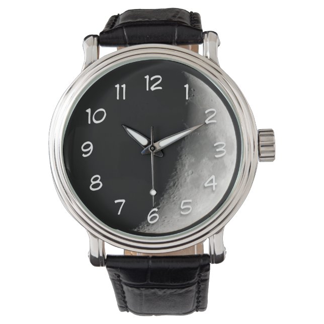 Montre Demi-lune la nuit | Fermer la photographie (devant)
