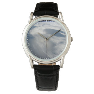 Montre Des Petits Satellites Orbitent Au-Dessus D'Une Par