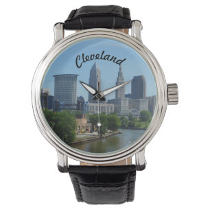 Montre d'horizon de Cleveland, la rivière Ohio