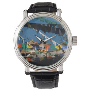 Montre Drapeaux de prière et chortens