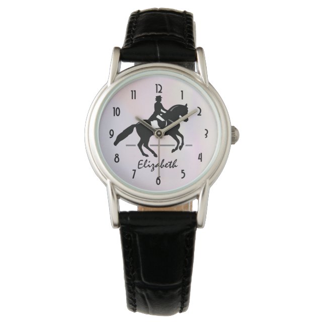 Montre Elégant cavalier de Dressage sur un Arrière - plan (devant)
