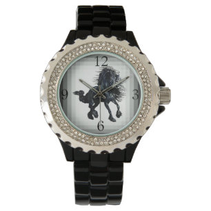 Montre Étalon friésien cheval de beauté noir