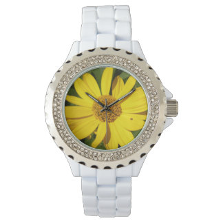 Montre Fleur jaune aux feuilles verts