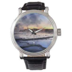 Montre Fumée de geyser au coucher du soleil