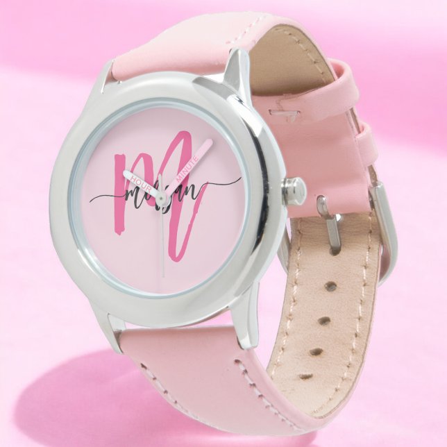 Montre Hot rose moderne Script Girls Monogramme Nom (Créateur téléchargé)