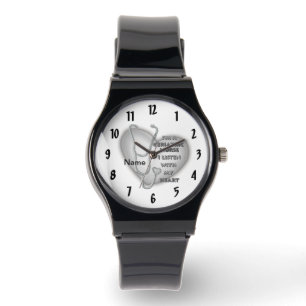 Montre Infirmière gériatrique à coeur gris