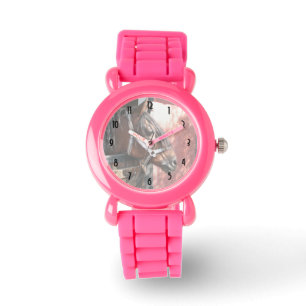 Montre Joli Cheval de Baie dans un soleil stable